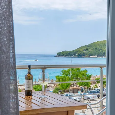 Rondo's Hotel Himare
