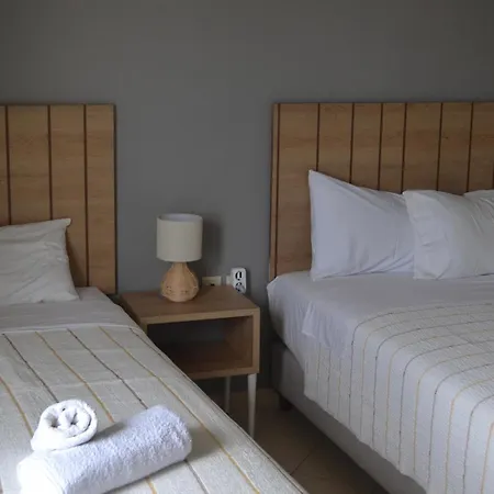 Rondo's Hotel