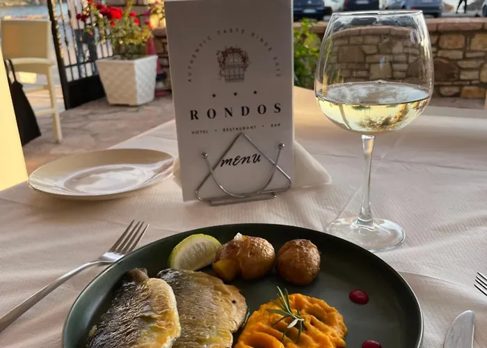 Rondo's Hotel Himare