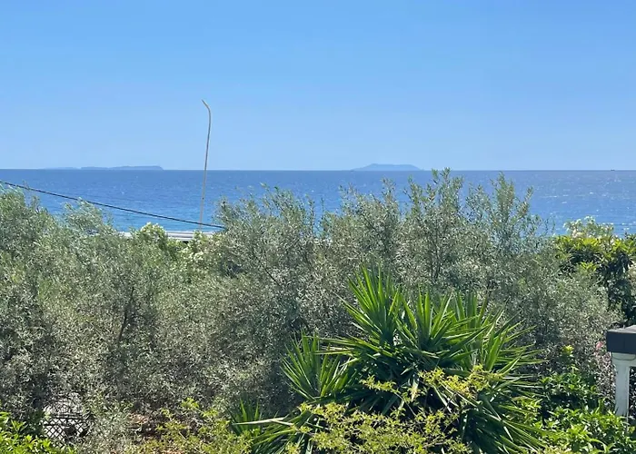 Hotel Rondo's Himare